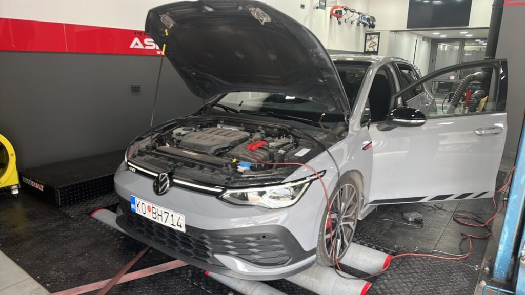 GTI 8 Stage 1 Tuning: From 300HP to 380HP with Pops & Bangs in Sport Mode + Downpipe Upgrade